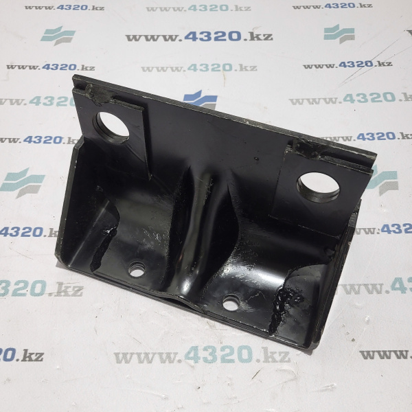 Кронштейн подвески левый раздаточной коробки