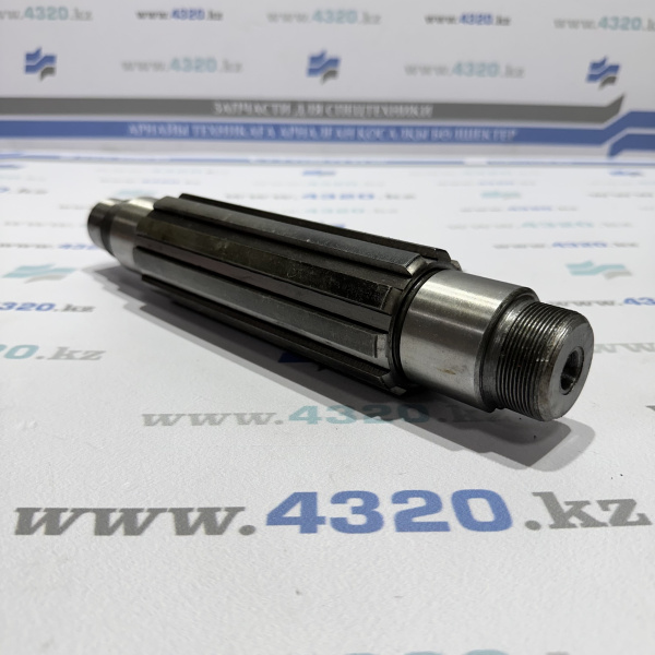 Вал промежуточный раздаточной коробки