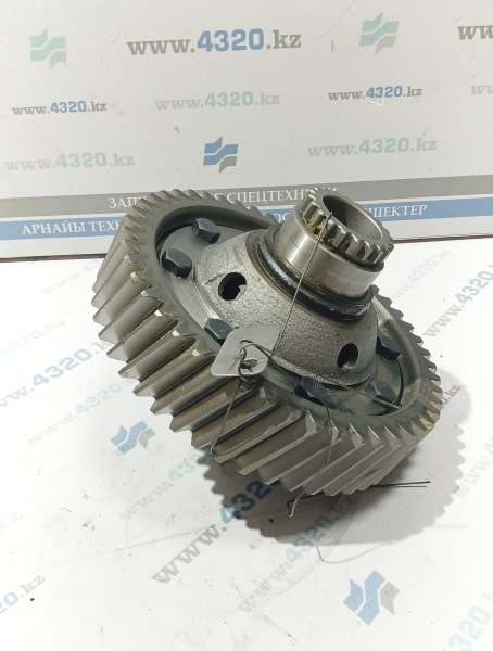 Дифференциал редуктора заднего моста в сборе