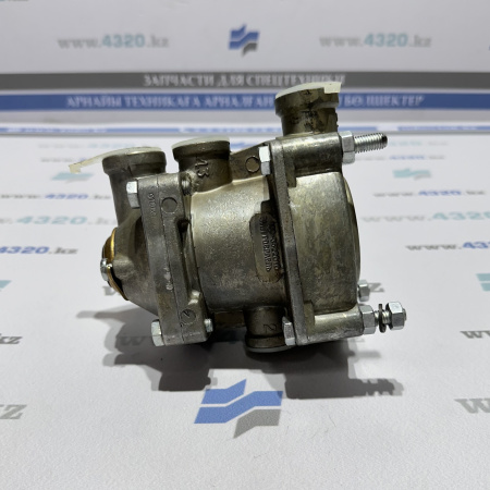 Клапан управления тормозами прицепа с 2-х проводным приводом