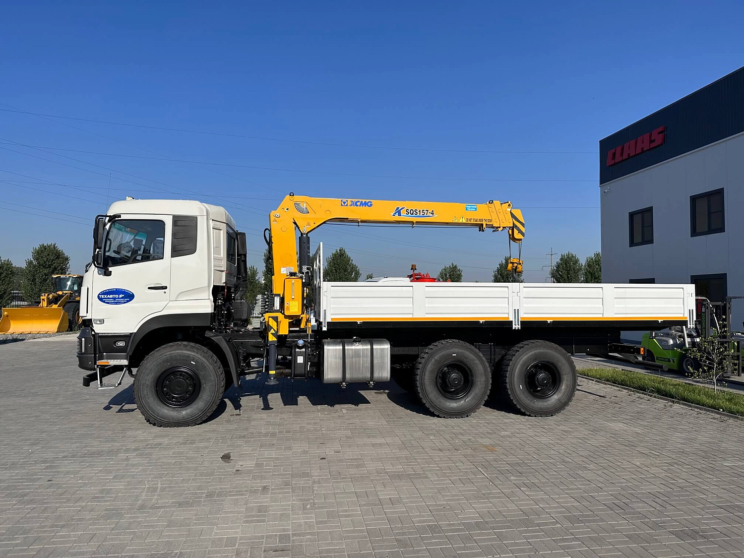 Установка КМУ XCMG на шасси DongFeng 6х6