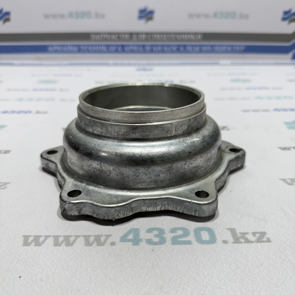 Крышка переднего подшипника на задний и средний мост