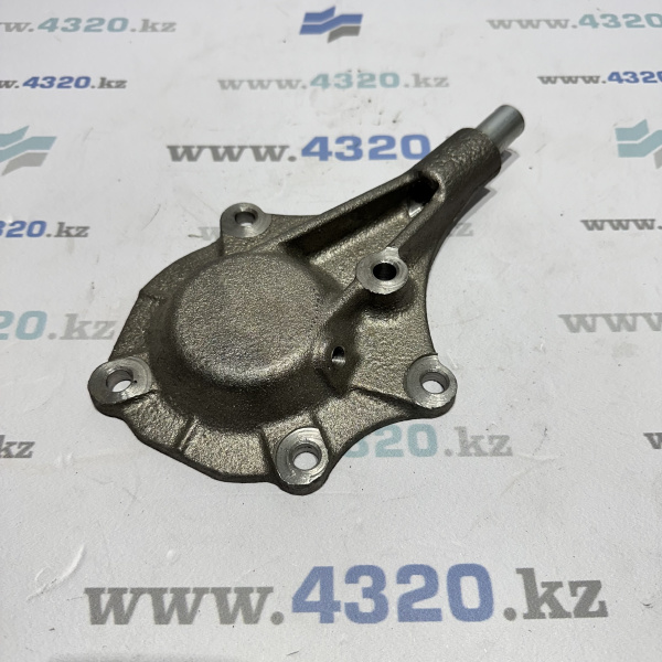 Крышка заднего подшипника промежуточного вала раздаточной коробки в сборе