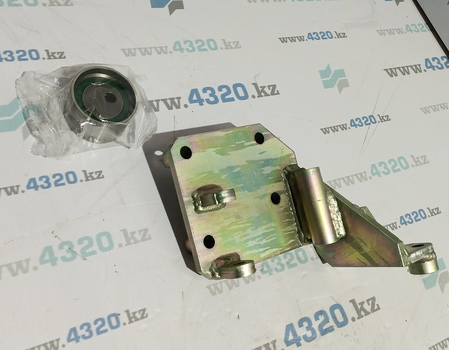 Кондиционер (5 кВт) УРАЛ  24V подкапотный конд. F2 исп. 405 дв. ЯМЗ 53623