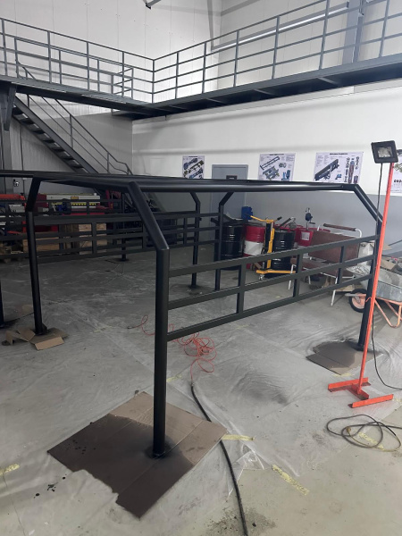 Усиленный каркас безопасности в кузов